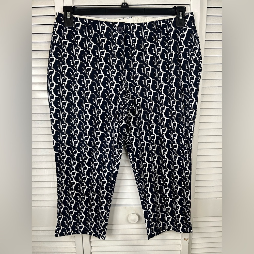 Crown & Ivy Elephant Print Capri’s Size 14P